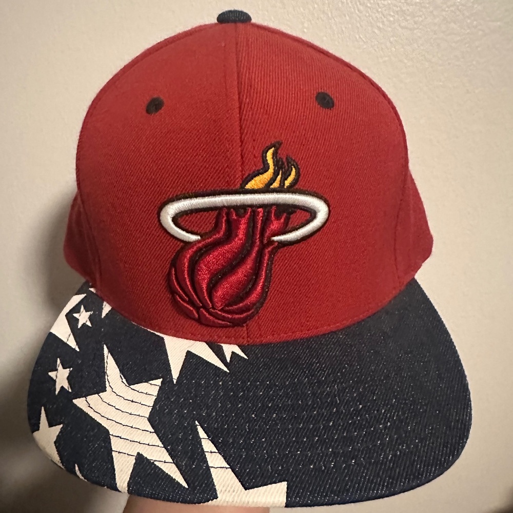 Mitchell and Ness Miami Heat hat